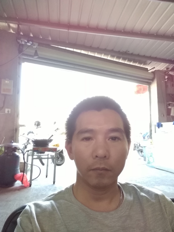龙骑士的第一张照片--将乐征婚网
