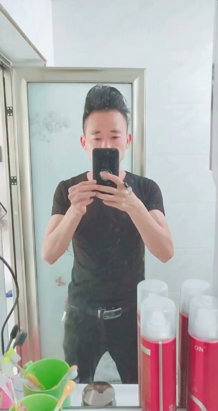 邱利平的第一张照片--将乐征婚网