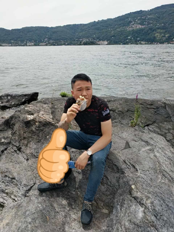 绚烂背后的平淡的第一张照片--将乐征婚网