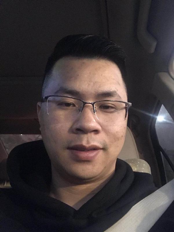 心飞扬的第一张照片--将乐征婚网