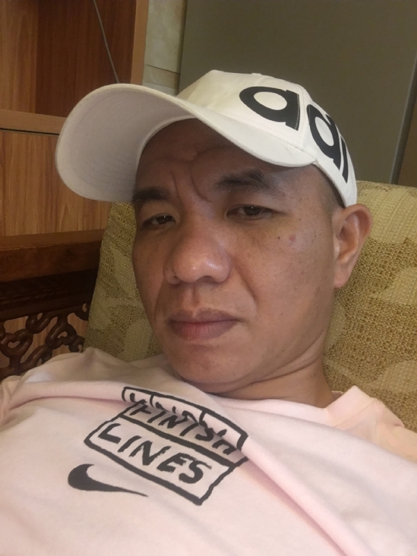 坚持到底的第一张照片--将乐征婚网