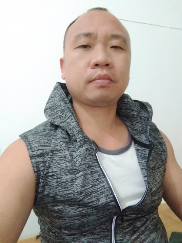 whm的第一张照片--将乐征婚网