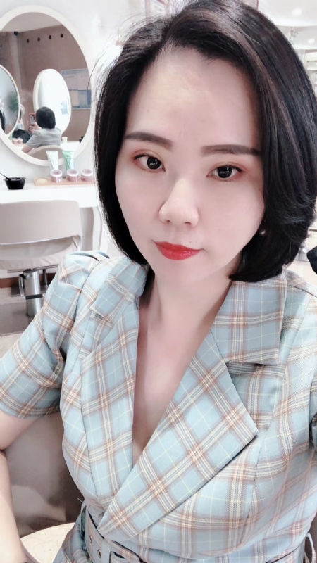 固执的第一张照片--将乐征婚网
