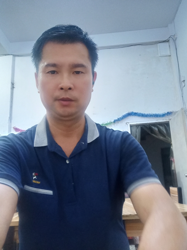 我是自强不息的第一张照片--将乐征婚网