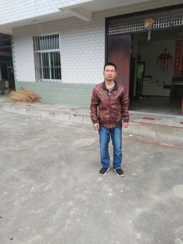 阿泉的第一张照片--将乐征婚网