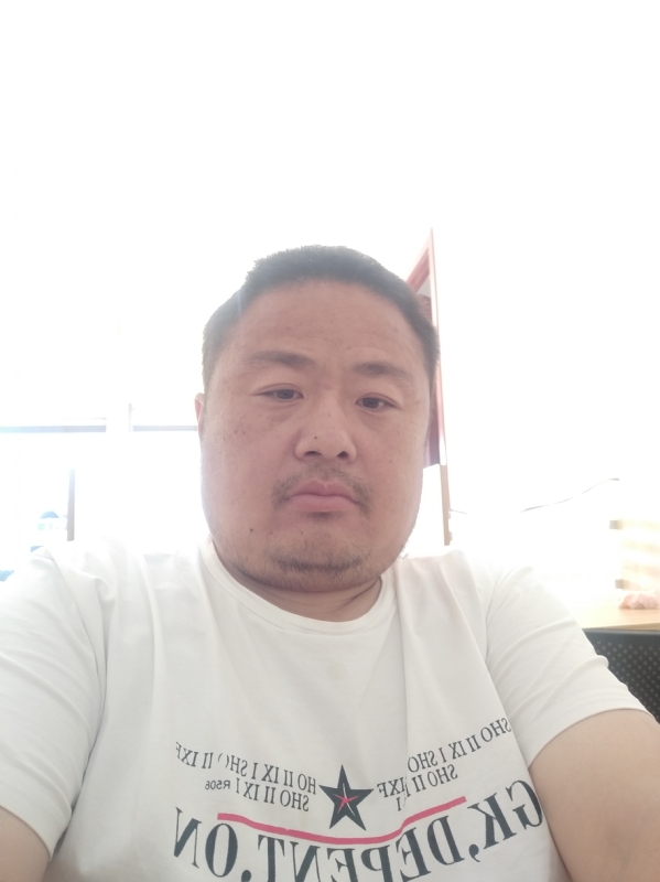流星隐爱的第一张照片--将乐征婚网