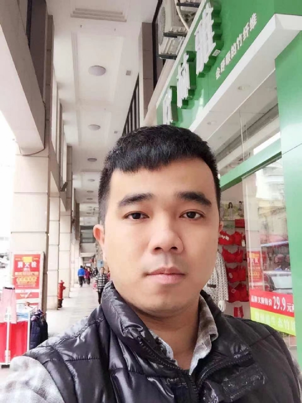 小小怪兽的第一张照片--将乐征婚网