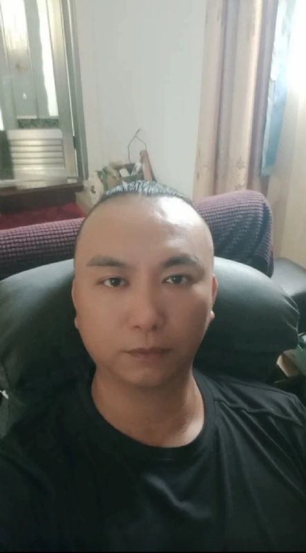施逸森的第一张照片--将乐征婚网