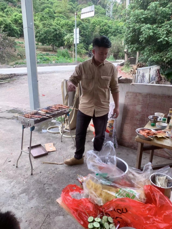 你黑我哟的第一张照片--将乐征婚网