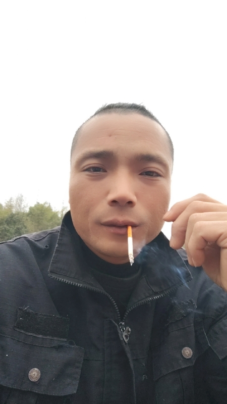 伯爵的第一张照片--将乐征婚网