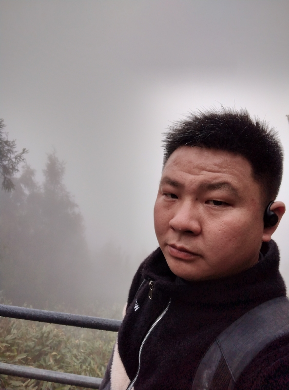 何何何的第一张照片--将乐征婚网