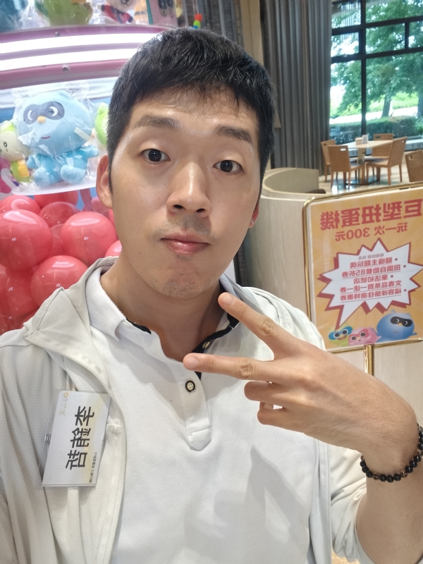 銪哲的第一张照片--将乐征婚网