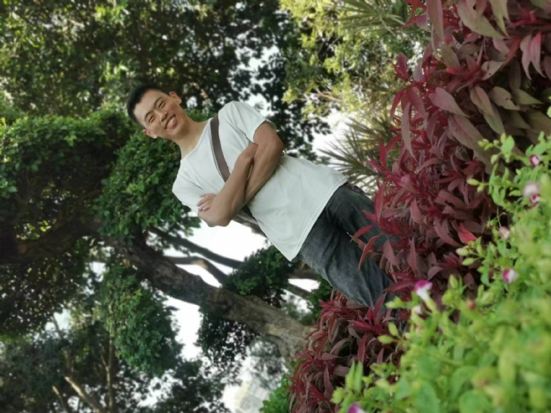 孤狼的第一张照片--将乐征婚网