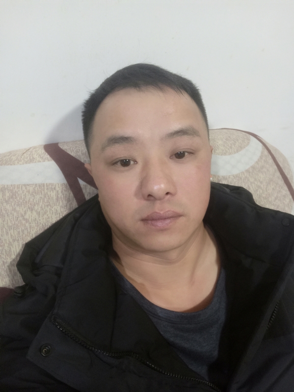 辉荣的第三张照片--将乐征婚网