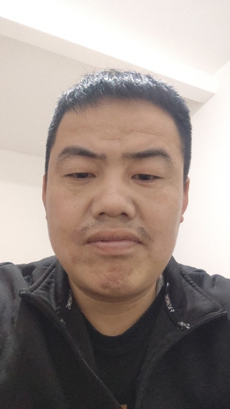 给予微笑的第一张照片--将乐征婚网